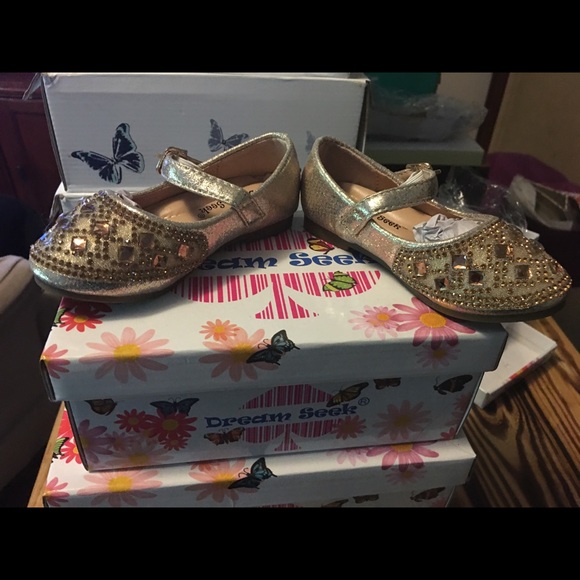 Little Girls Dress Shoes - Picture 3 of 4